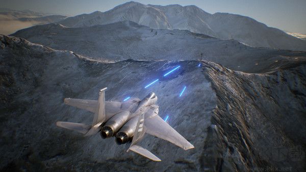 皇牌空戰(zhàn)7未知空域十一項修改器